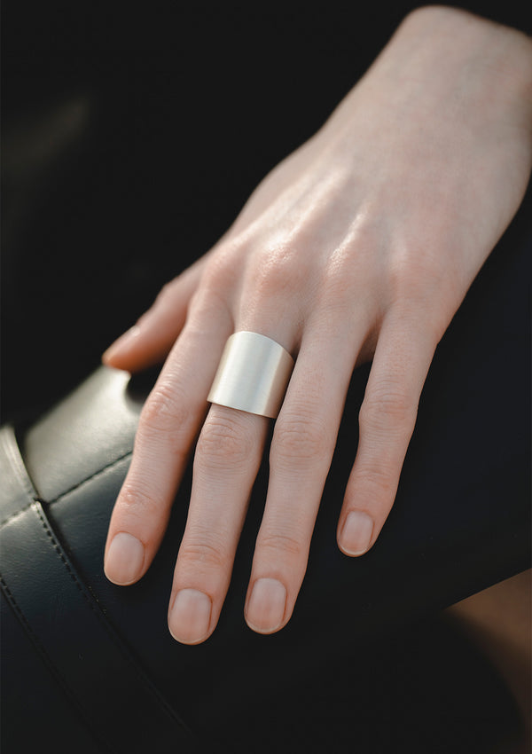 Wide matte ring