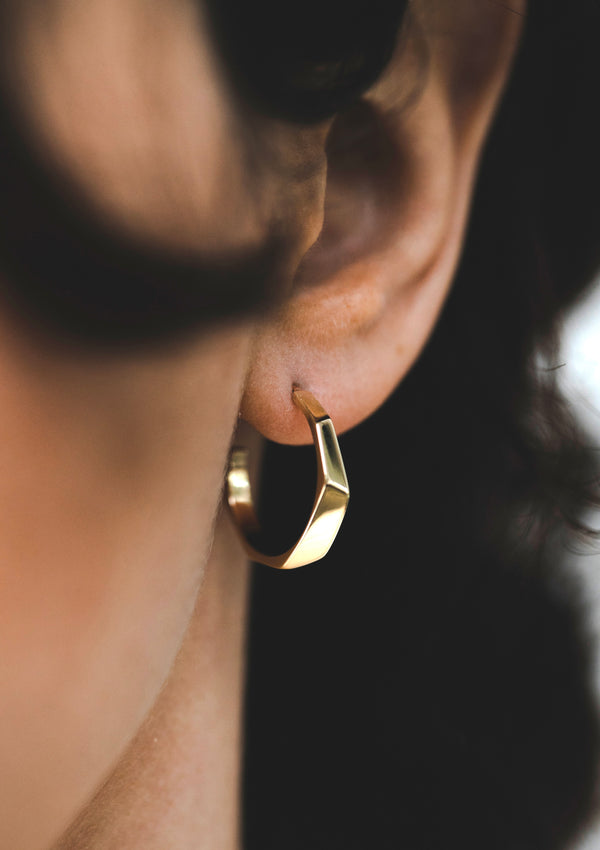 Facetta hoops in gold